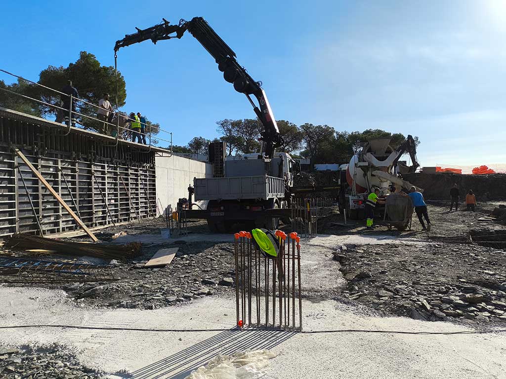Imágen de la obra del Nuevo Hotel Rocamar en Cadaqués